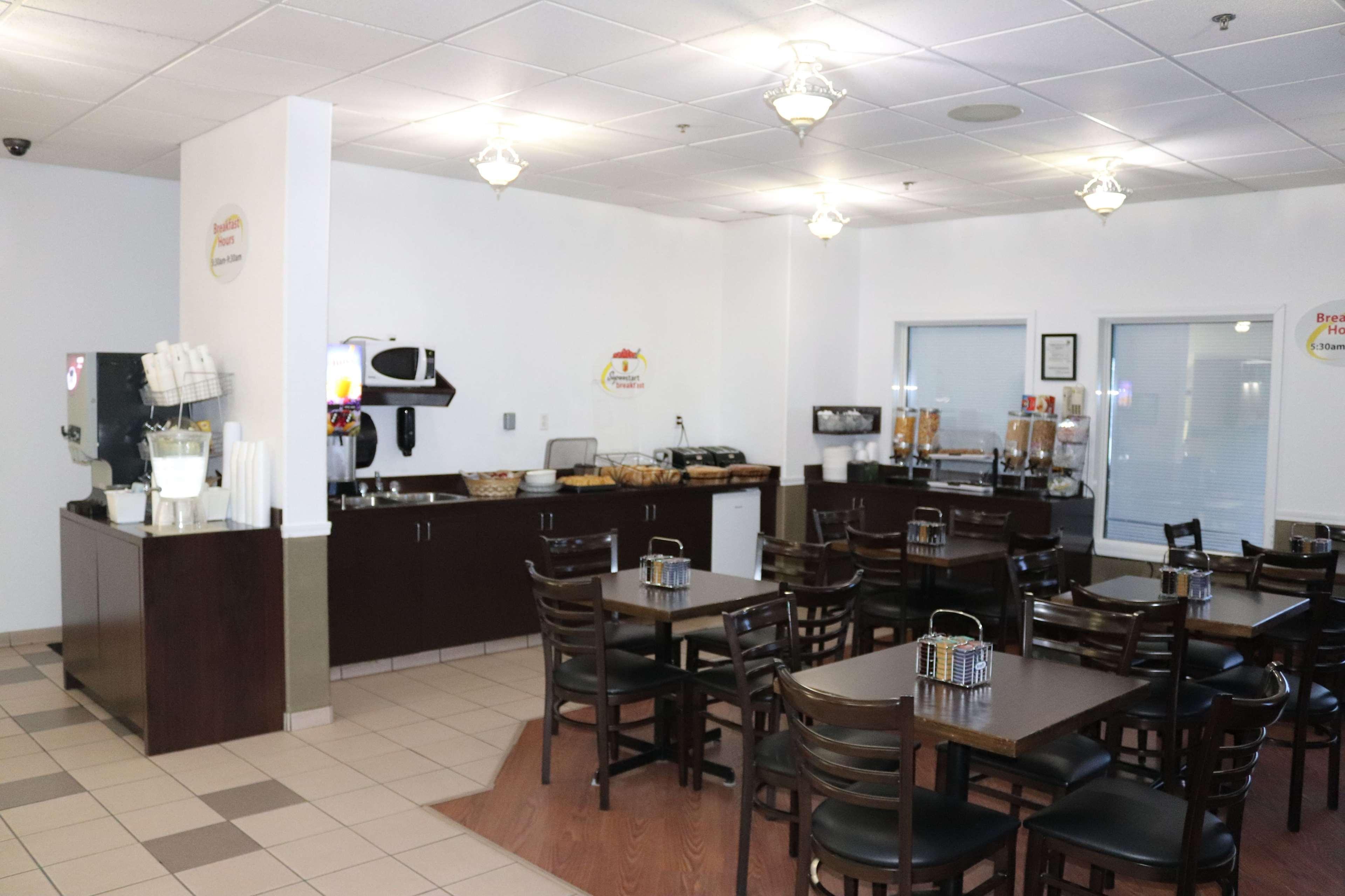 韩丁速8酒店 欣顿 外观 照片